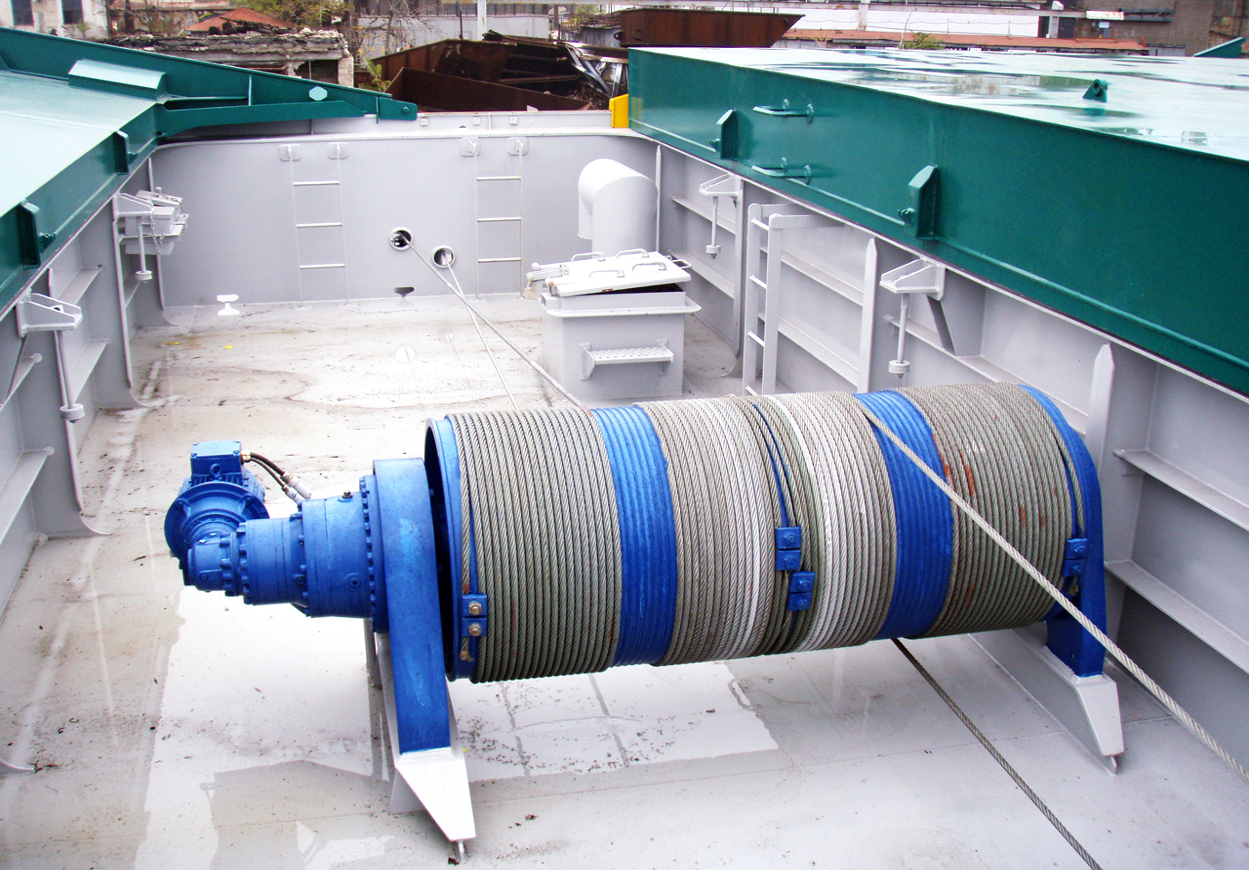 Winches DMT MARINE EQUIPMENT