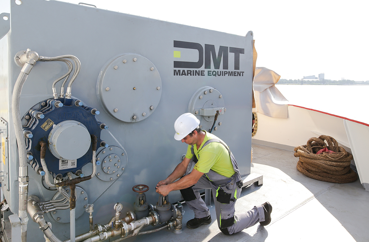 Winches Standard or Tailormade DMT Marine Equipment