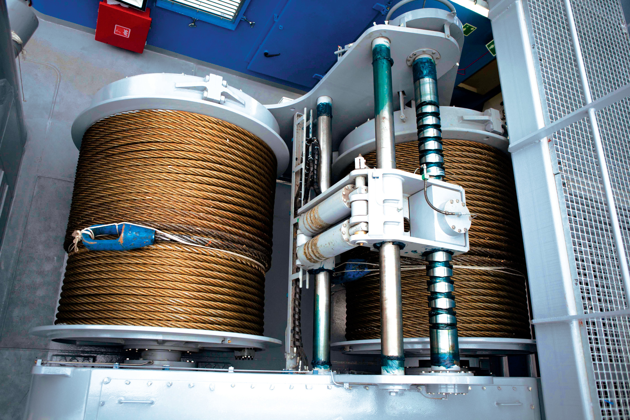 anchor handling winch