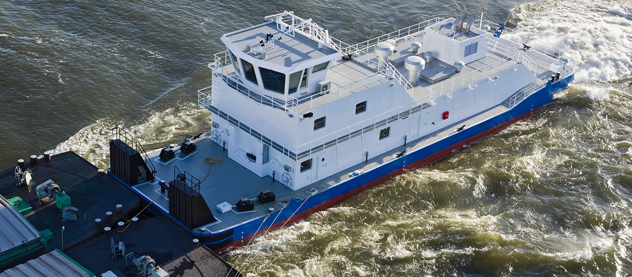 coupling-winches-barge